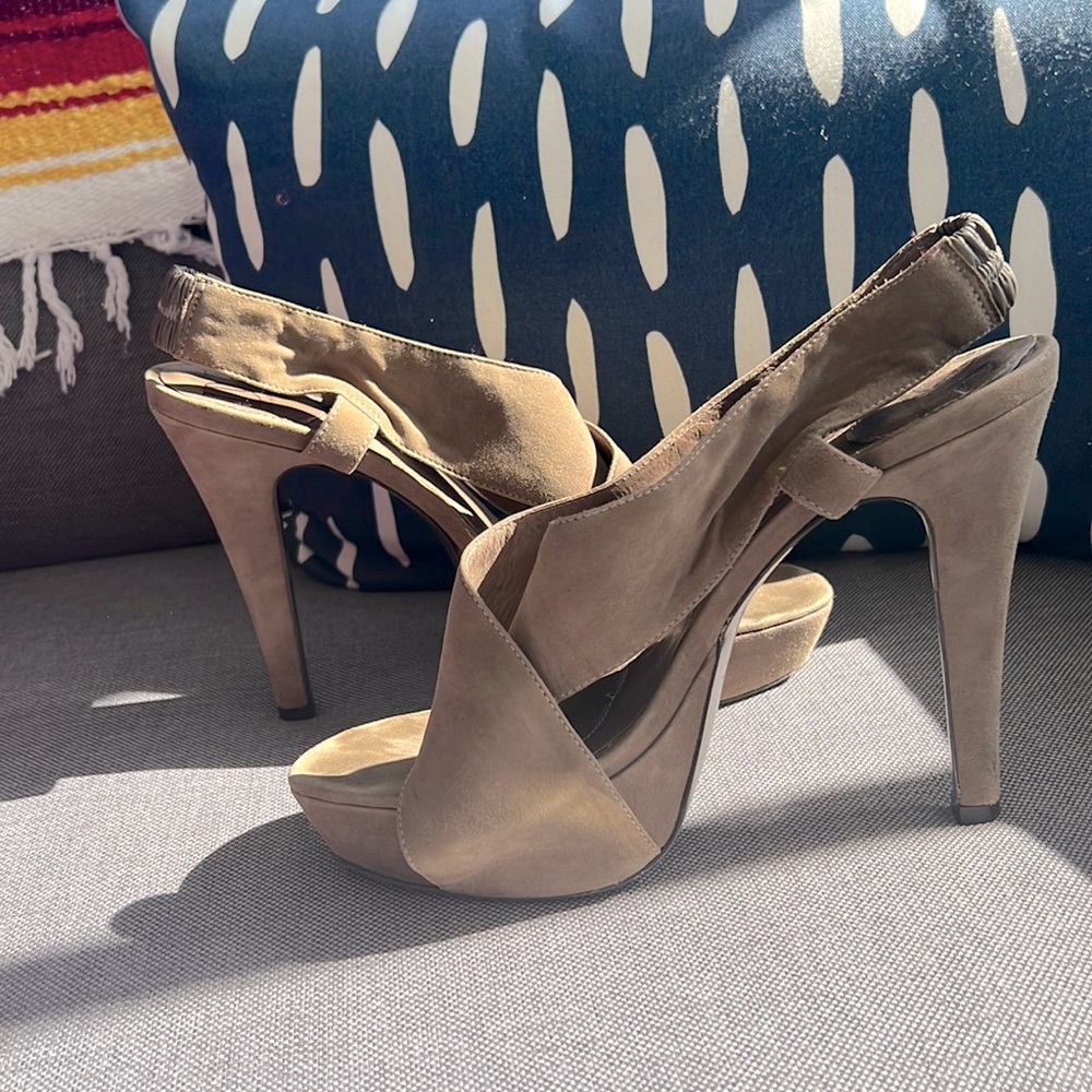 Diane von Furstenberg platform heels